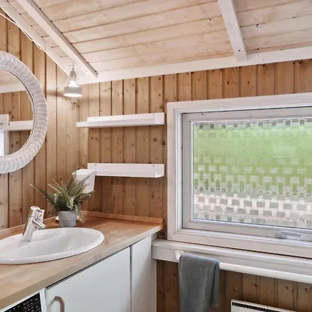 Amazing In With Kitchen