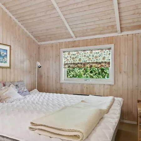 Feriehus Amazing In With Kitchen